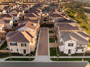 100 Glydon, Irvine CA 92618