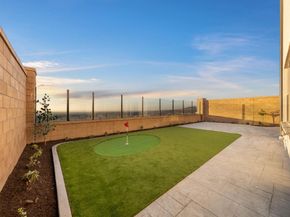 100 Glydon, Irvine CA 92618