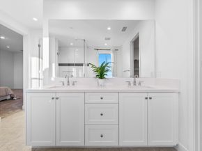 100 Glydon, Irvine CA 92618