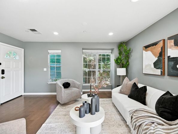984 Belmont Terrace 10, Sunnyvale CA 94086