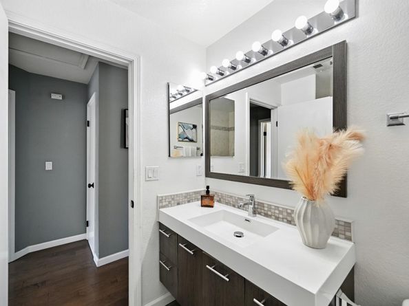 984 Belmont Terrace 10, Sunnyvale CA 94086