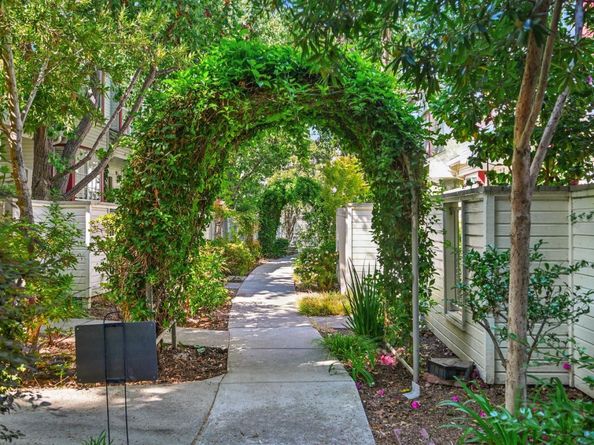 984 Belmont Terrace 10, Sunnyvale CA 94086