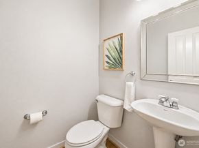 12211 NE 103rd Lane, Kirkland WA 98033