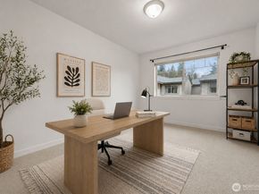 12211 NE 103rd Lane, Kirkland WA 98033