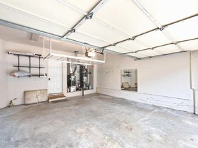 12211 NE 103rd Lane, Kirkland WA 98033