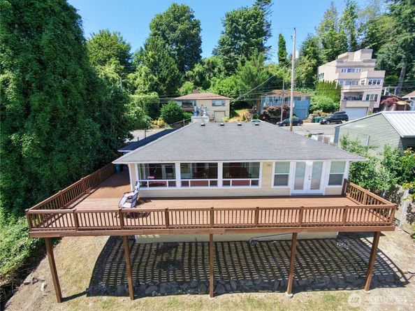 722 S 31st Avenue, Seattle WA 98144