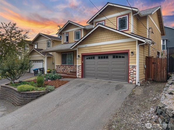 1673 Bayview Drive W, Bremerton WA 98312