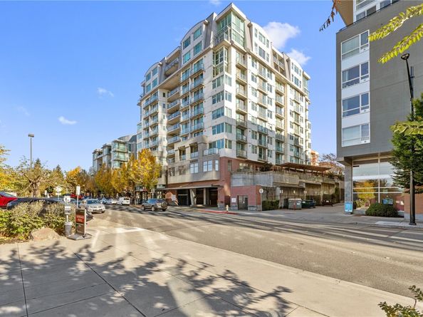 1100 106th Avenue NE 703, Bellevue WA 98004