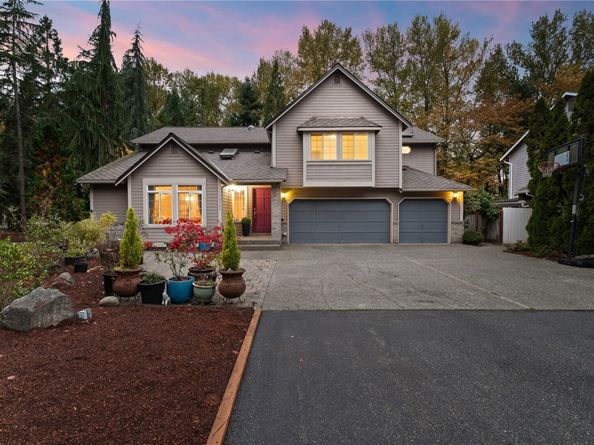 15707 138th Place SE, Renton WA 98058