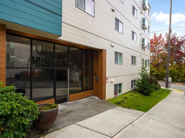 9710 5th Ave NE 410, Seattle WA 98115