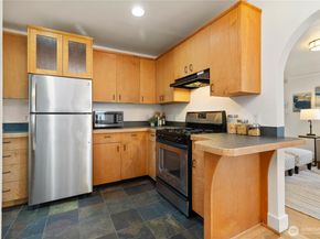 547 NE 91st Street, Seattle WA 98115