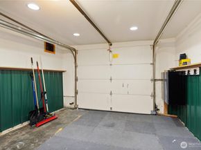 547 NE 91st Street, Seattle WA 98115