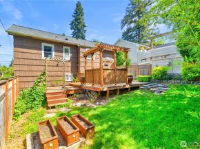 547 NE 91st Street, Seattle WA 98115