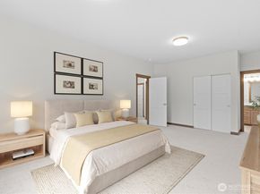 9207 NE 175th Street B, Bothell WA 98011