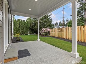 9207 NE 175th Street B, Bothell WA 98011