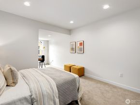 767 7th Avenue NW, Issaquah WA 98027