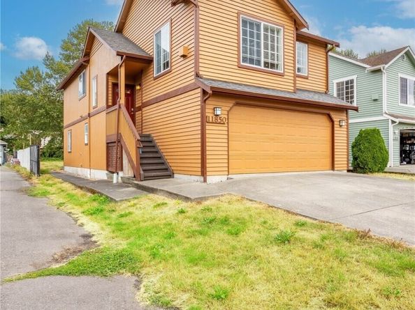 11850 44th Place S, Tukwila WA 98178