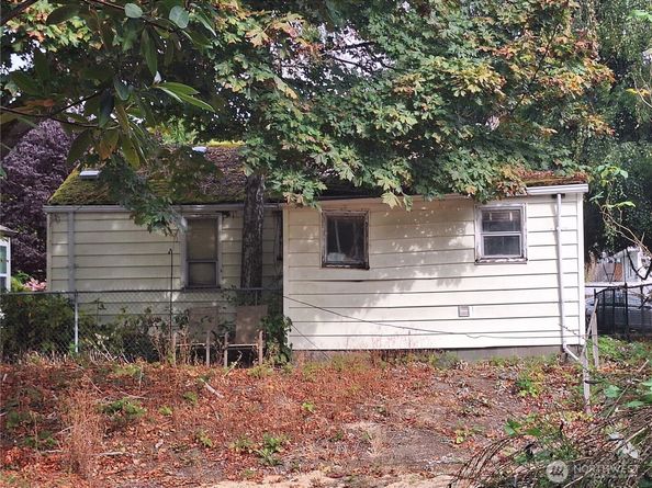 5647 38th Avenue SW, Seattle WA 98126
