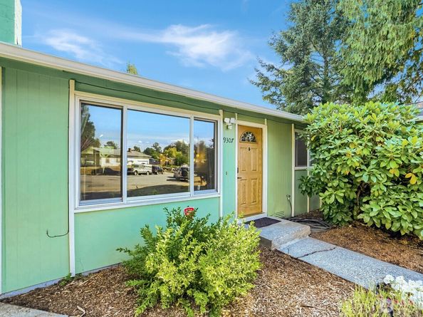 9307 3rd Place SE, Everett WA 98208