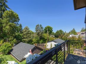 3033 45th Avenue SW, Seattle WA 98116