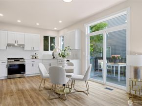4335 NE 2nd Ct, Renton WA 98059