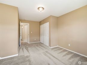 26826 118th Court SE, Kent WA 98030
