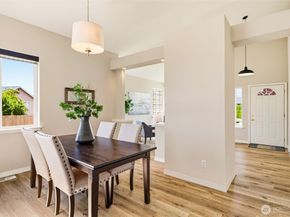 26826 118th Court SE, Kent WA 98030