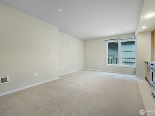 81 Clay Street 326, Seattle WA 98121
