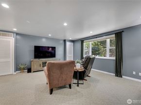 10157 NE 200th Street, Bothell WA 98011