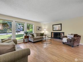 10157 NE 200th Street, Bothell WA 98011