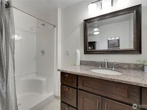 10157 NE 200th Street, Bothell WA 98011
