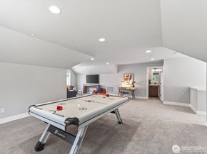 23973 NE 25th Street, Sammamish WA 98074
