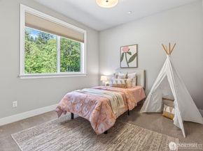 23973 NE 25th Street, Sammamish WA 98074