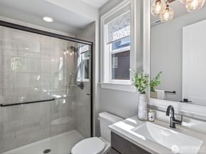 23973 NE 25th Street, Sammamish WA 98074
