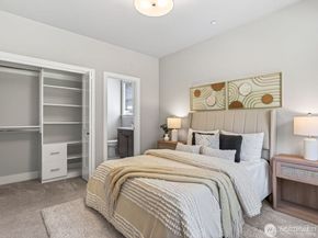 23973 NE 25th Street, Sammamish WA 98074