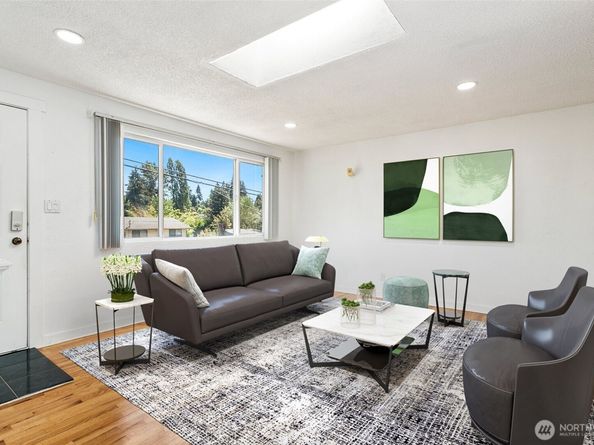 2434 SW 328th Street, Federal Way WA 98023