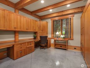 16790 Agate Point Road, Bainbridge Island WA 98110