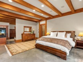 16790 Agate Point Road, Bainbridge Island WA 98110