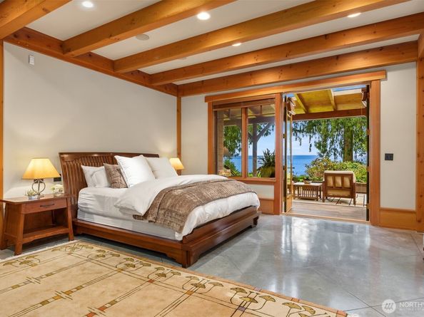 16790 Agate Point Road, Bainbridge Island WA 98110
