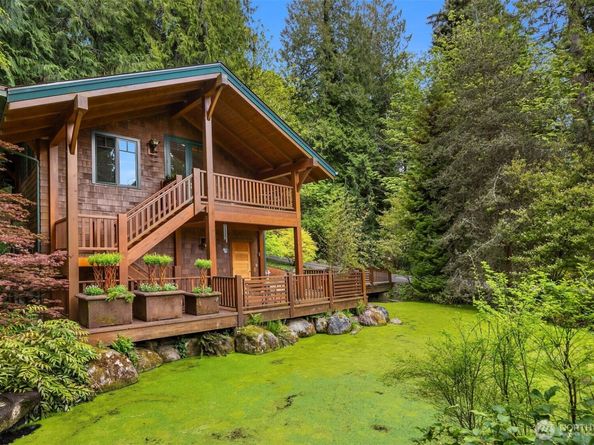 16790 Agate Point Road, Bainbridge Island WA 98110
