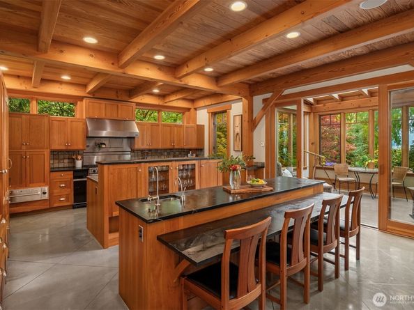 16790 Agate Point Road, Bainbridge Island WA 98110