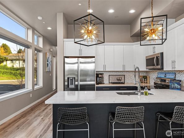 1157 Wheaton Way, Bremerton WA 98310