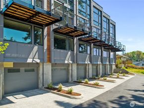1157 Wheaton Way, Bremerton WA 98310