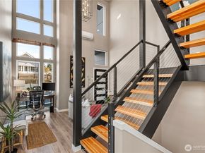 1157 Wheaton Way, Bremerton WA 98310