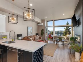 1157 Wheaton Way, Bremerton WA 98310