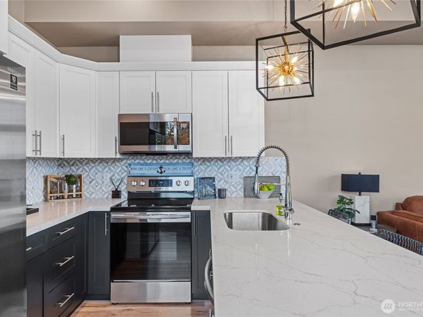1157 Wheaton Way, Bremerton WA 98310