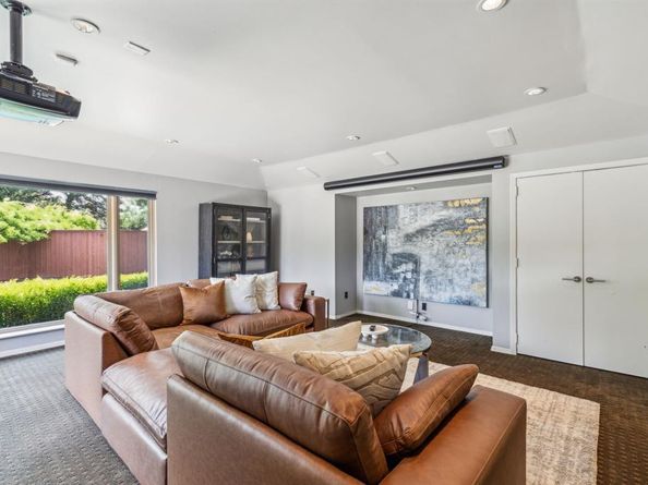 5511  Royal Lane , Dallas Texas 75229