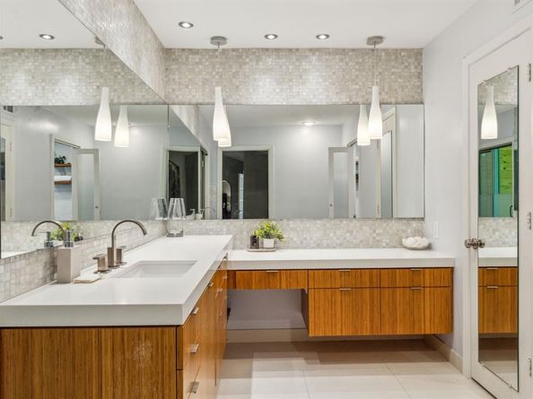 5511  Royal Lane , Dallas Texas 75229