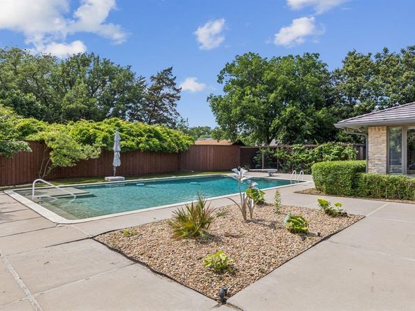 5511  Royal Lane , Dallas Texas 75229