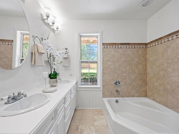 7609  Spring Valley Road , Dallas Texas 75254